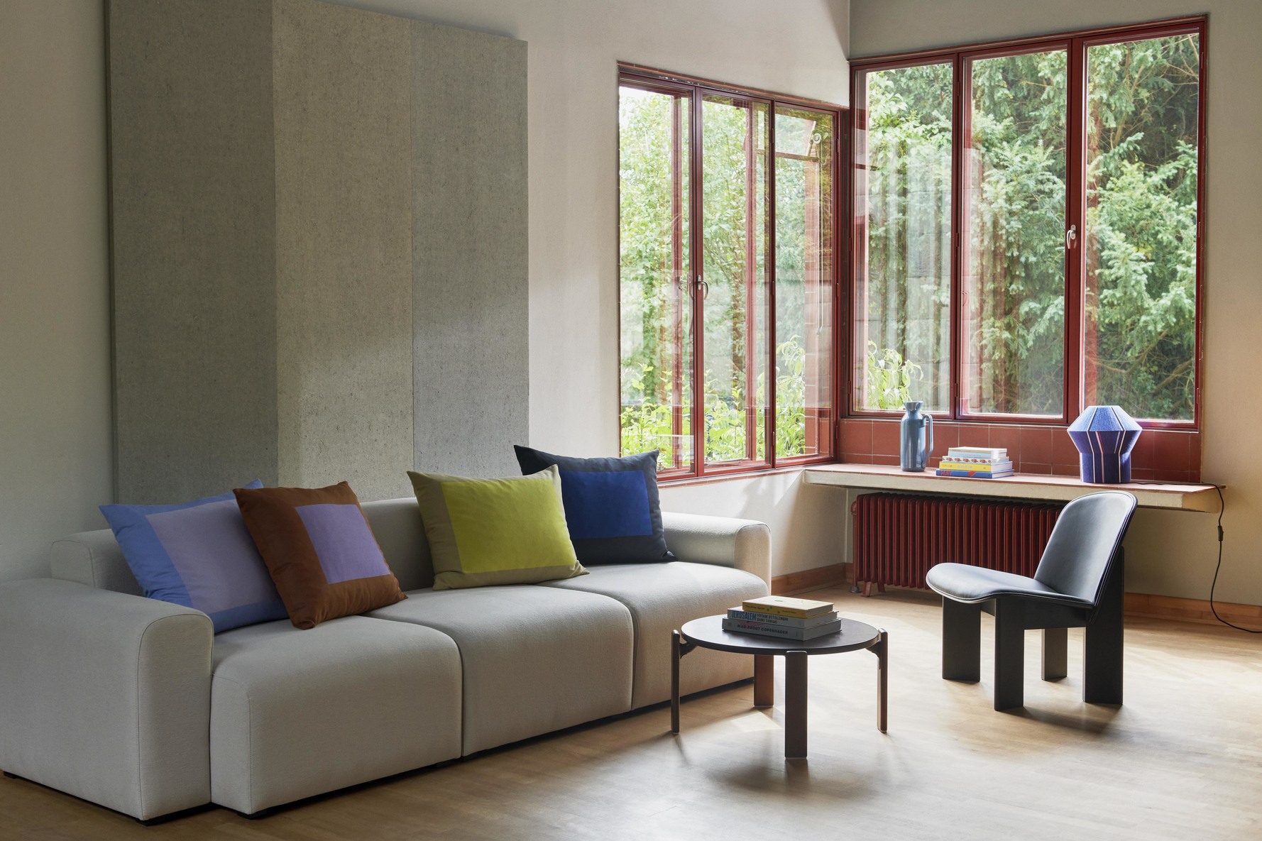 Mags-Low-Armrest-3-seater-comb-1-Osumi-02_Ram-Cushion-family_Rey-Coffee-Table-umber-brown-wb-lacquer-beech-1.jpg